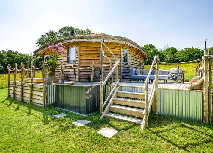 Erwain Escapes cabin in Wales